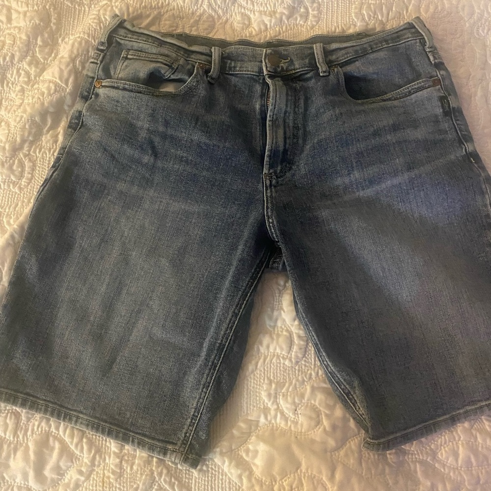 Silver Jeans Men's Denim Jean Shorts